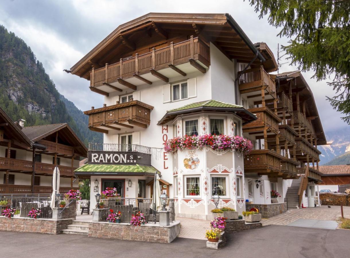 Hotel Ramon Campitello di Fassa Exteriör bild
