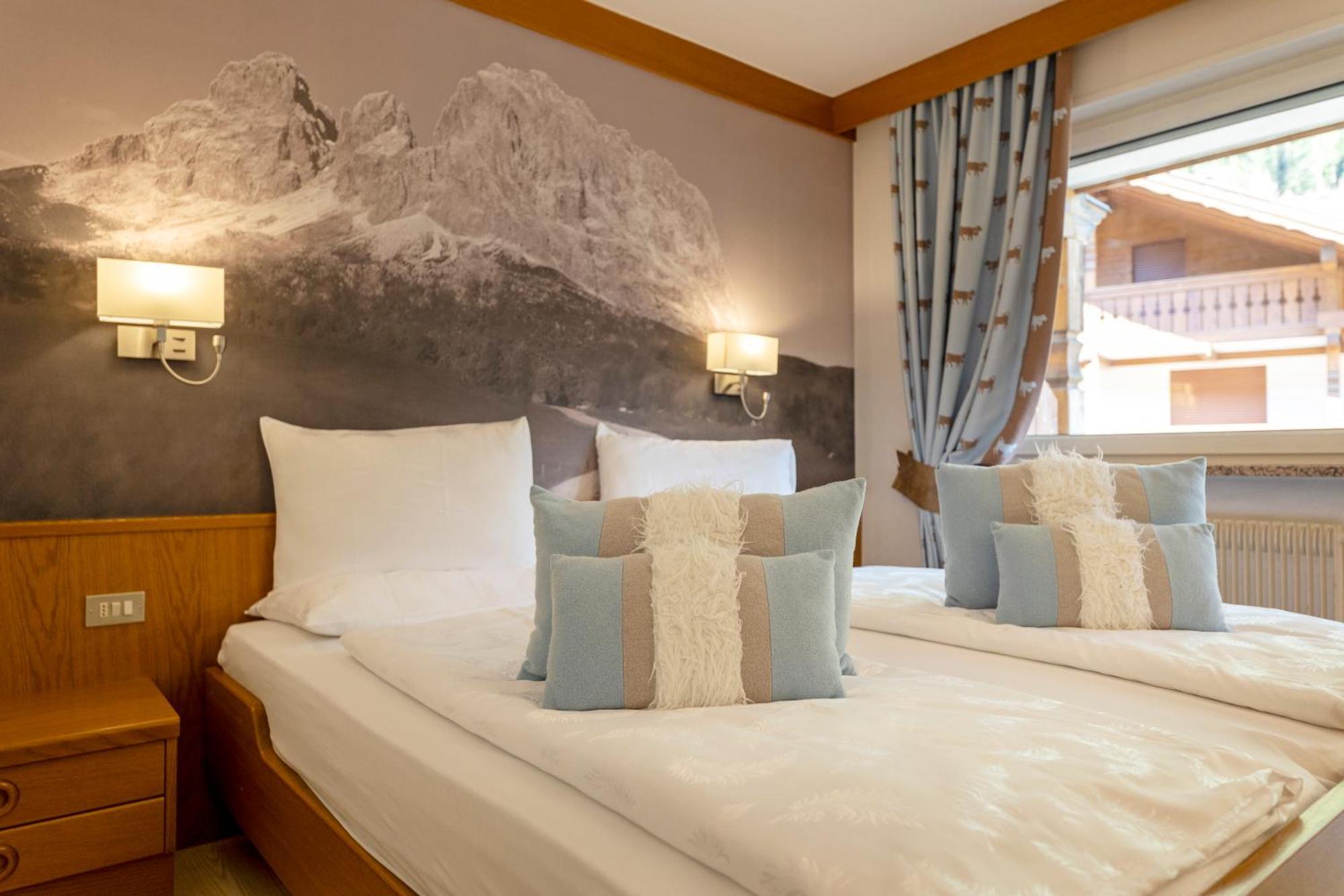 Hotel Ramon Campitello di Fassa Exteriör bild