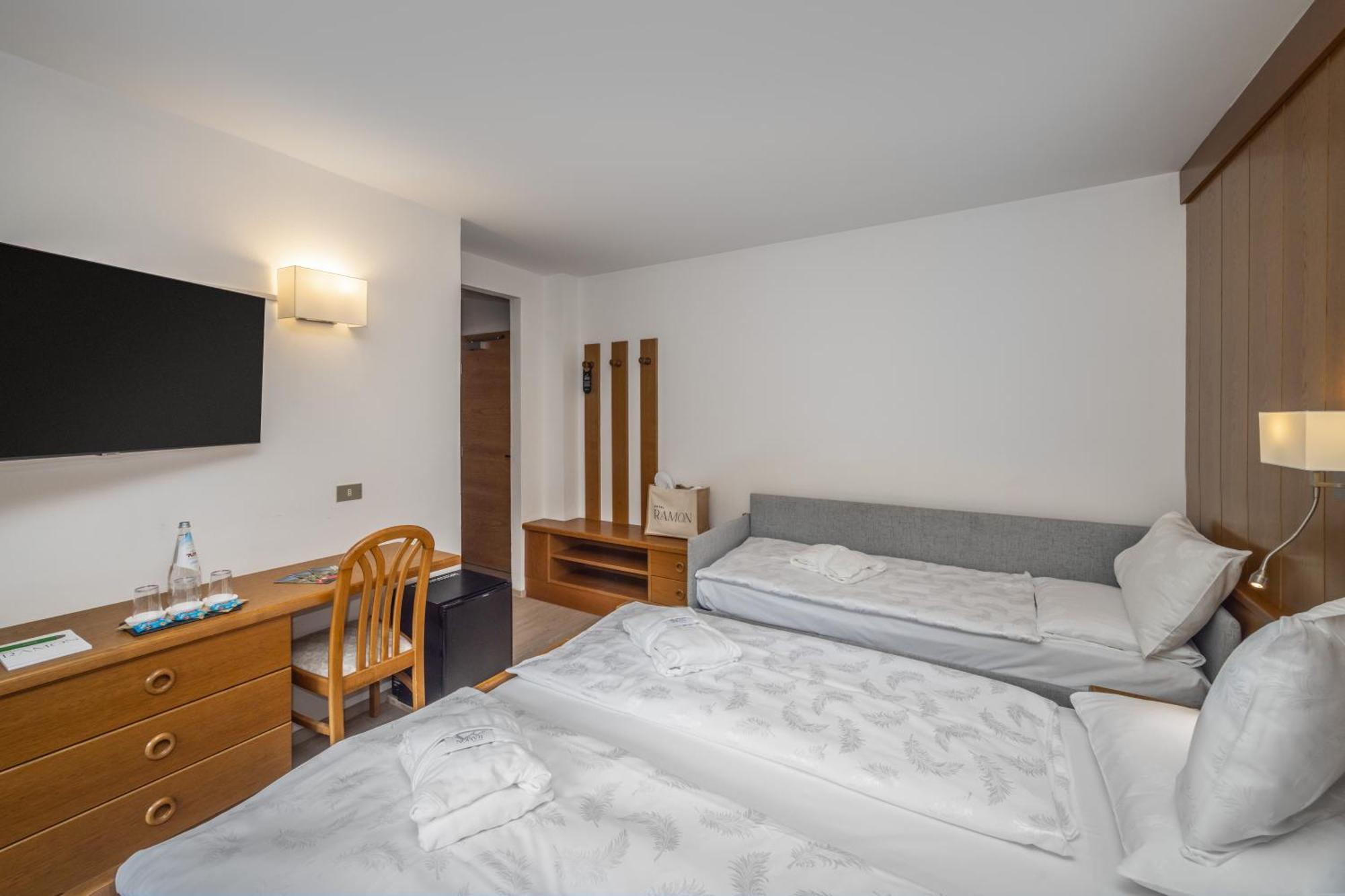 Hotel Ramon Campitello di Fassa Exteriör bild